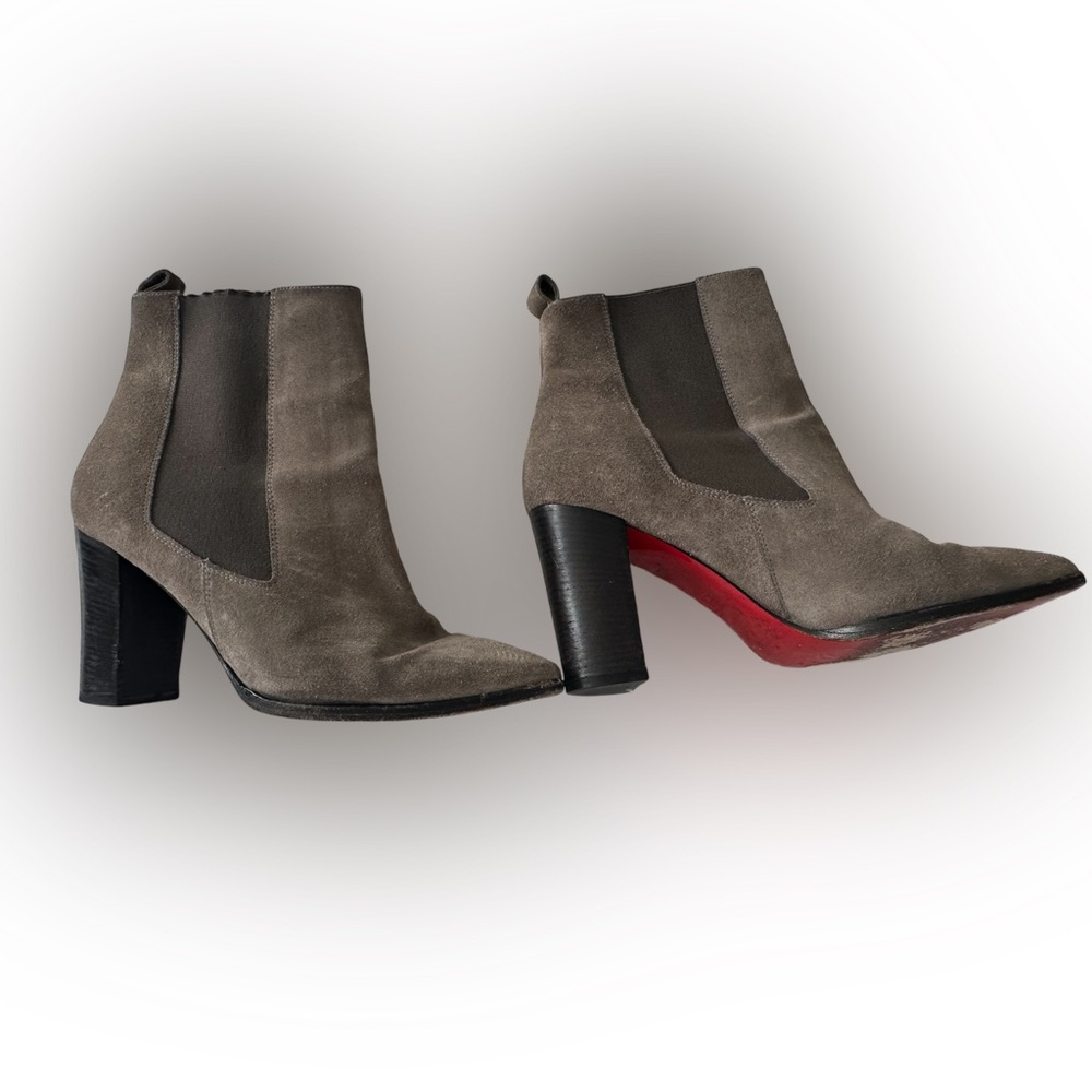 Christian Louboutin boots 40.5 Chelsea suede gray grey